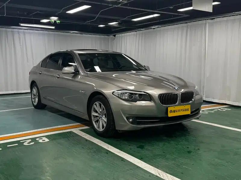 BMW 5 Series 2013 520Li Elegant Edition — миниатюра 3