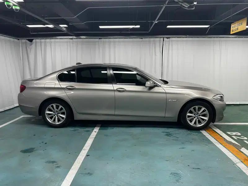 BMW 5 Series 2013 520Li Elegant Edition — миниатюра 8