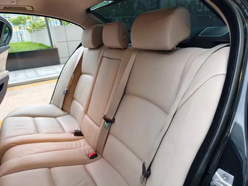 BMW 5 Series 2011 535Li Luxury — миниатюра 17