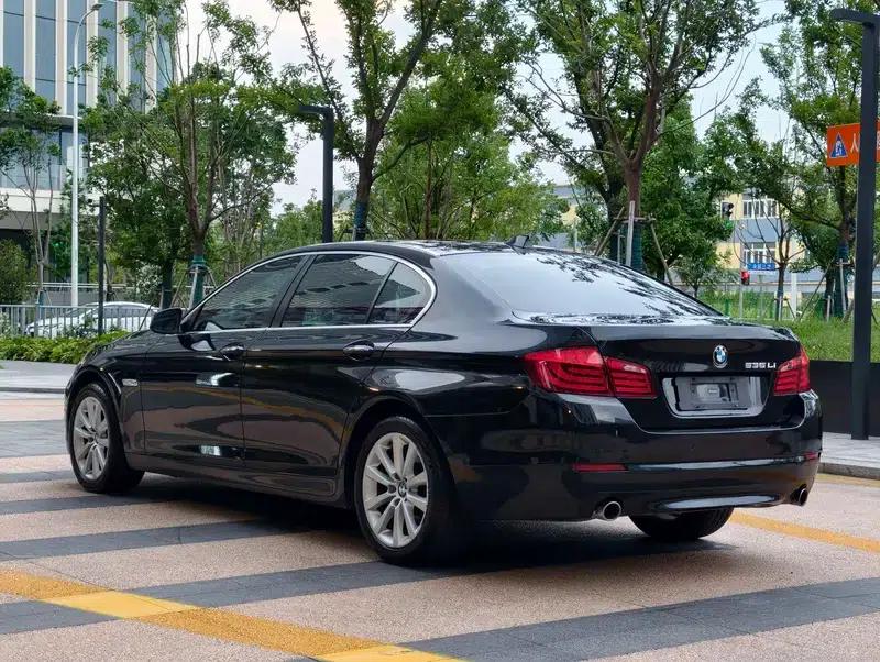 BMW 5 Series 2011 535Li Luxury — миниатюра 4