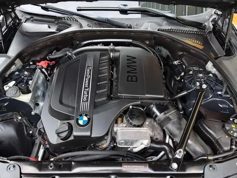 BMW 5 Series 2011 535Li Luxury — миниатюра 7