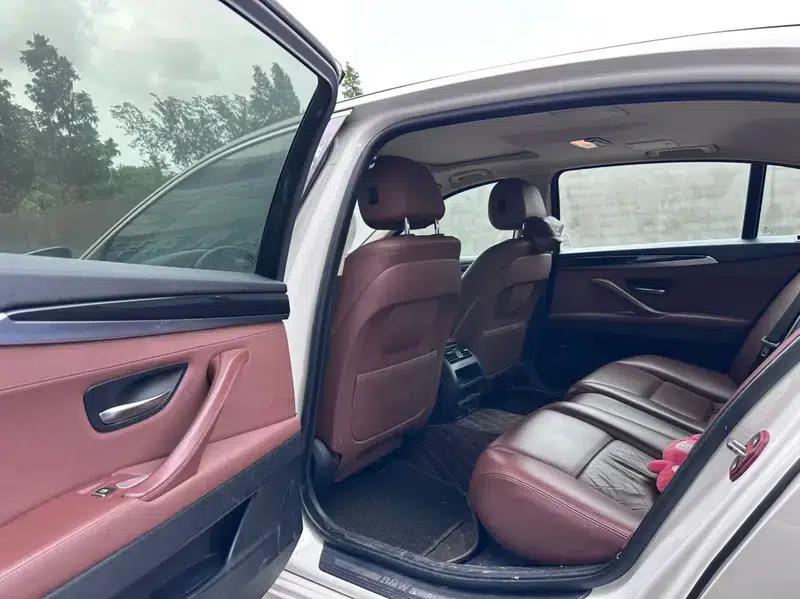 2014 BMW 5 Series 520Li Elegant Edition — миниатюра 9