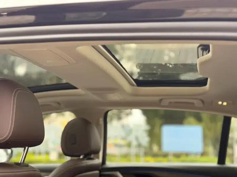BMW 5 Series 2019 Facelift 530Li Luxury Package — миниатюра 13