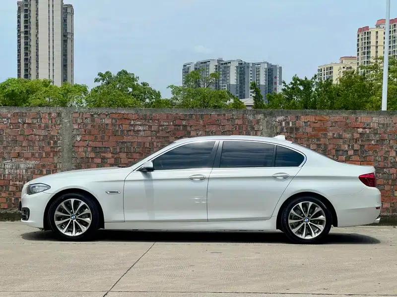 BMW 5 Series 2017 525Li Leading Edition — миниатюра 3