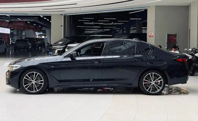 2020 BMW 5 Series 530Li Executive M Sport Package — миниатюра 3