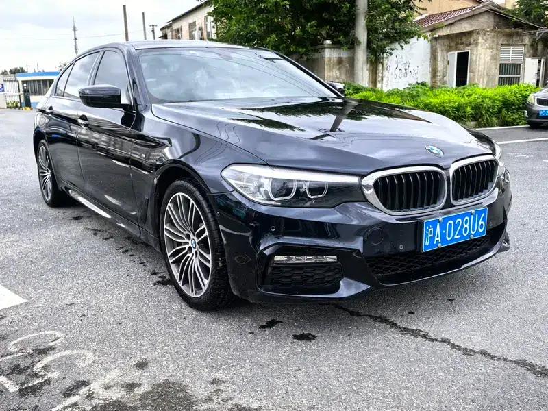 2018 BMW 5 Series Facelift 530Li Leading Edition M Sport Package — миниатюра 3