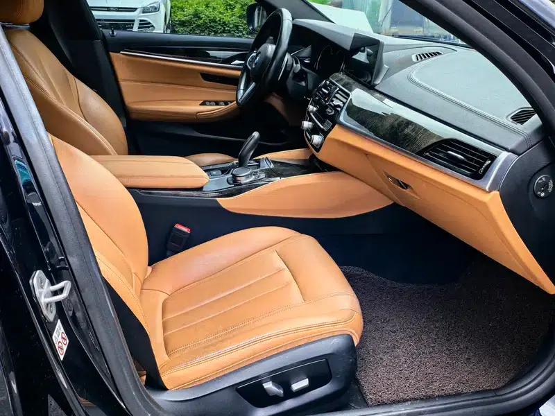 2018 BMW 5 Series Facelift 530Li Leading Edition M Sport Package — миниатюра 7