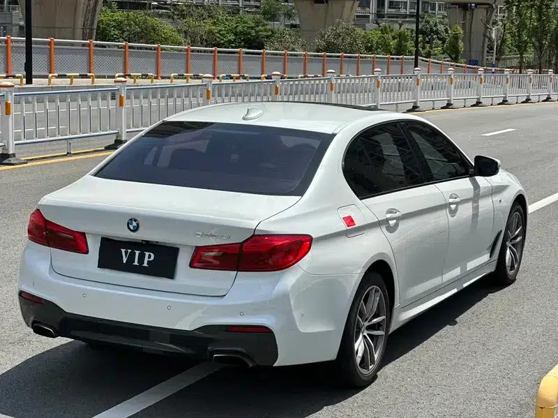 2019 BMW 5 Series 525Li M Sport Package — миниатюра 7
