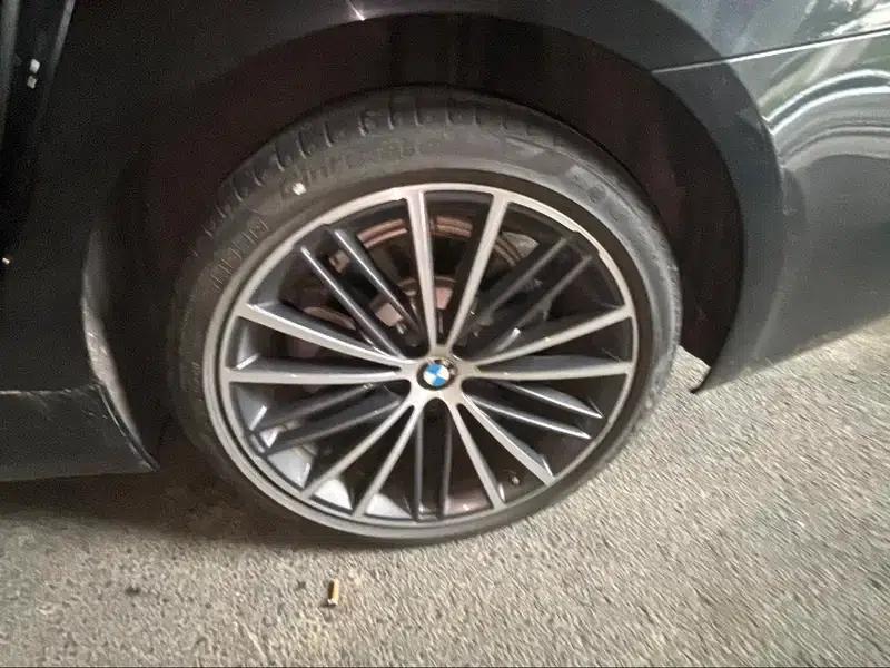 2021 BMW 5 Series 530Li Leading Edition M Sport Package — миниатюра 20