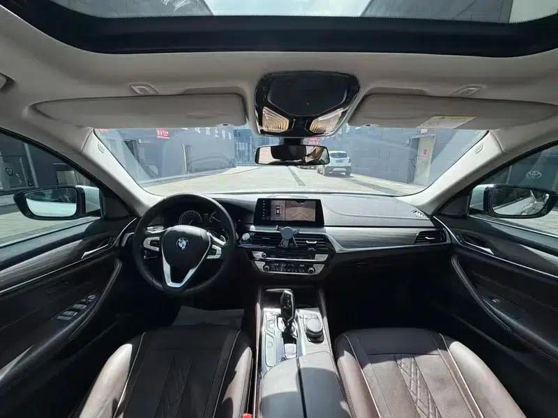 BMW 5 Series 2018 530Li Luxury Package — миниатюра 27