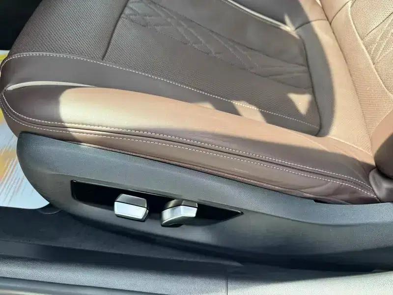 BMW 5 Series 2018 530Li Luxury Package — миниатюра 30