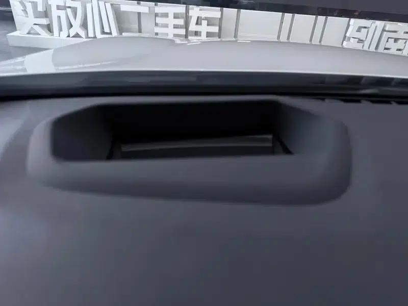 2023 BMW 5 Series 530Li Luxury M Sport Package — миниатюра 7