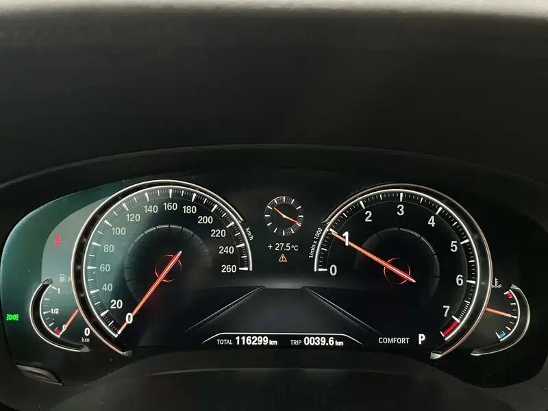 BMW 5 Series 2018 530Li Luxury Package — миниатюра 9