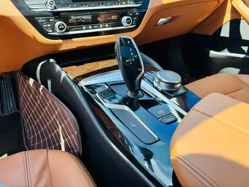 BMW 5 Series 2018 528Li Launch Special Edition — миниатюра 14