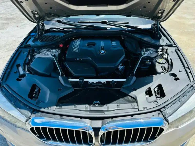 BMW 5 Series 2018 528Li Launch Special Edition — миниатюра 7