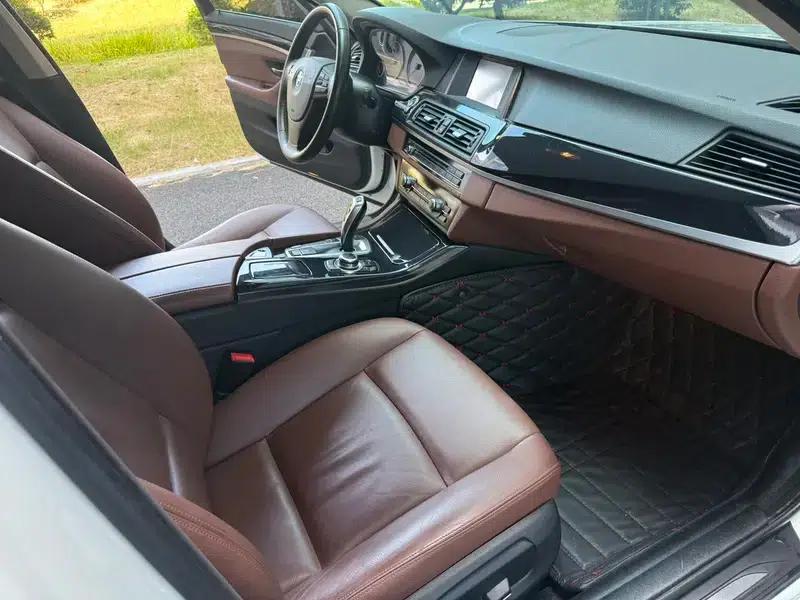 2014 BMW 5 Series 520Li Elegant Edition — миниатюра 6
