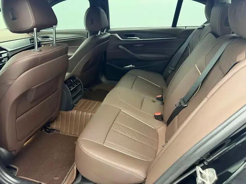 2023 BMW 5 Series 530Li Leading Luxury Package — миниатюра 12