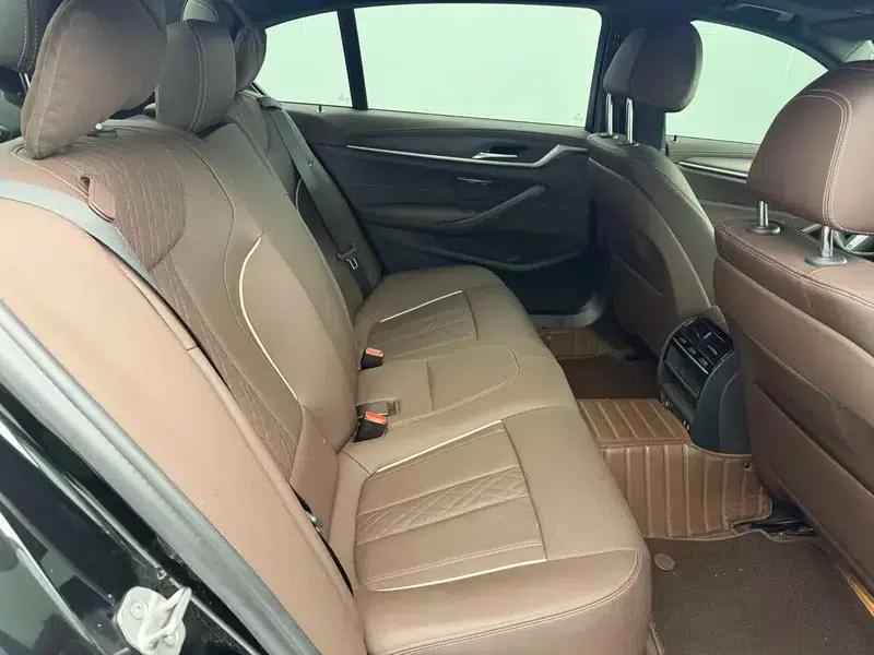 2023 BMW 5 Series 530Li Leading Luxury Package — миниатюра 13