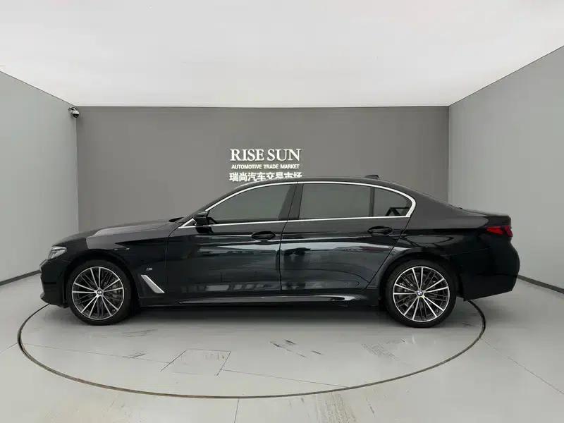 2023 BMW 5 Series 530Li Leading Luxury Package — миниатюра 4