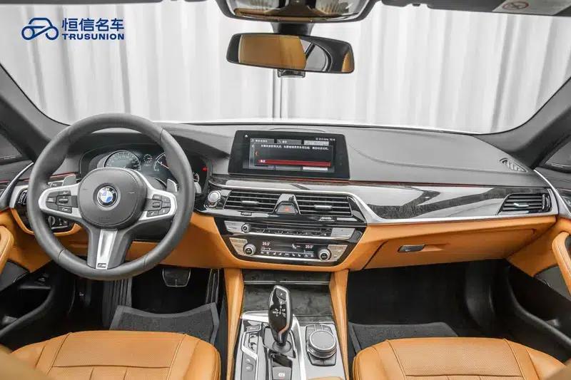 2018 BMW 5 Series 530Li Luxury M Sport Package — миниатюра 15