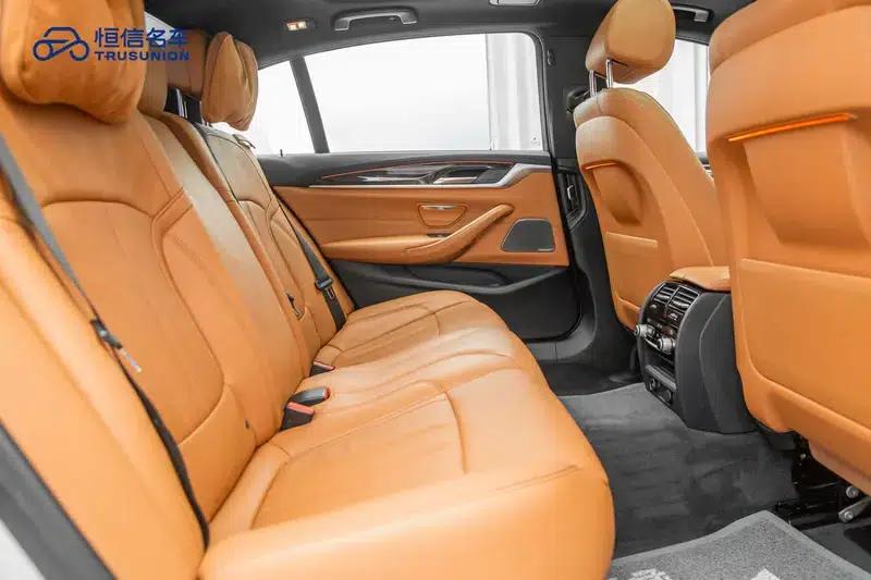 2018 BMW 5 Series 530Li Luxury M Sport Package — миниатюра 22