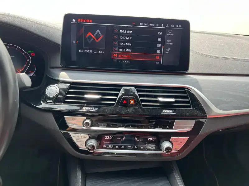 2022 BMW 5 Series Facelift 530Li Luxury M Sport Package — миниатюра 13