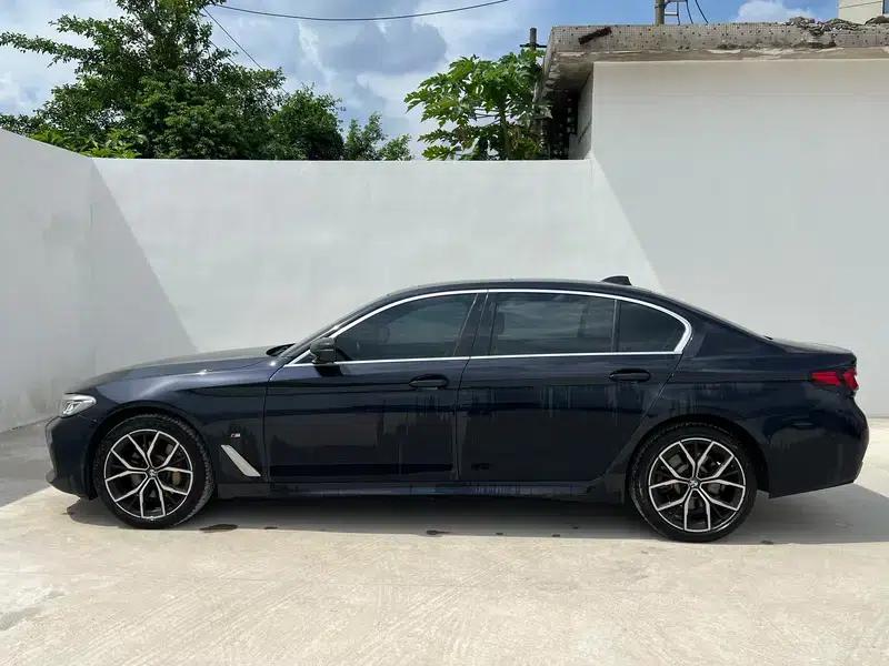 2022 BMW 5 Series Facelift 530Li Luxury M Sport Package — миниатюра 3