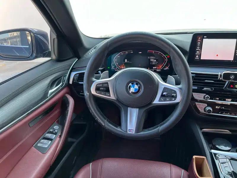 2021 BMW 5 Series Facelift 530Li Leading Edition M Sport Package — миниатюра 13