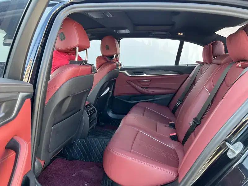 2021 BMW 5 Series Facelift 530Li Leading Edition M Sport Package — миниатюра 16