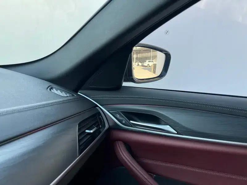 2021 BMW 5 Series Facelift 530Li Leading Edition M Sport Package — миниатюра 10