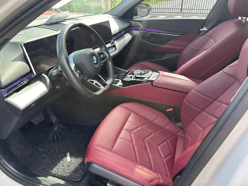 2024 BMW 5 Series 530Li Leading Edition M Sport Package — миниатюра 8
