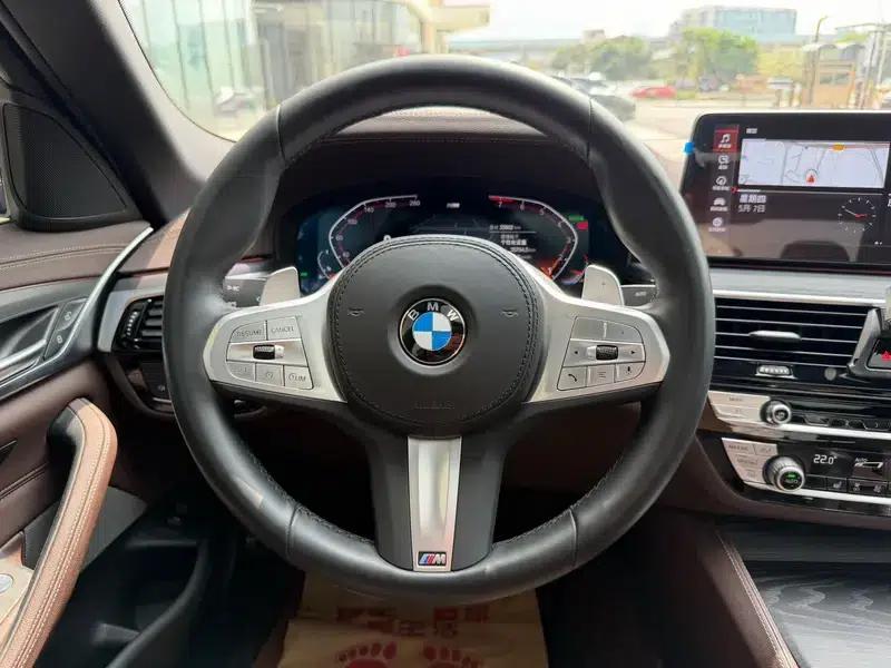 BMW 5 Series 2022 Facelift 530Li Leading Model M Sport Package — миниатюра 17