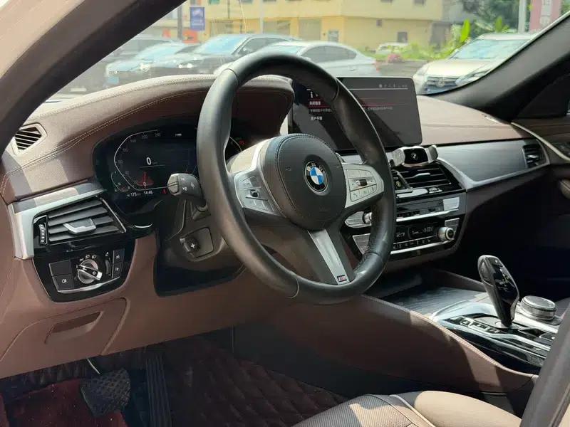 BMW 5 Series 2022 Facelift 530Li Leading Model M Sport Package — миниатюра 19