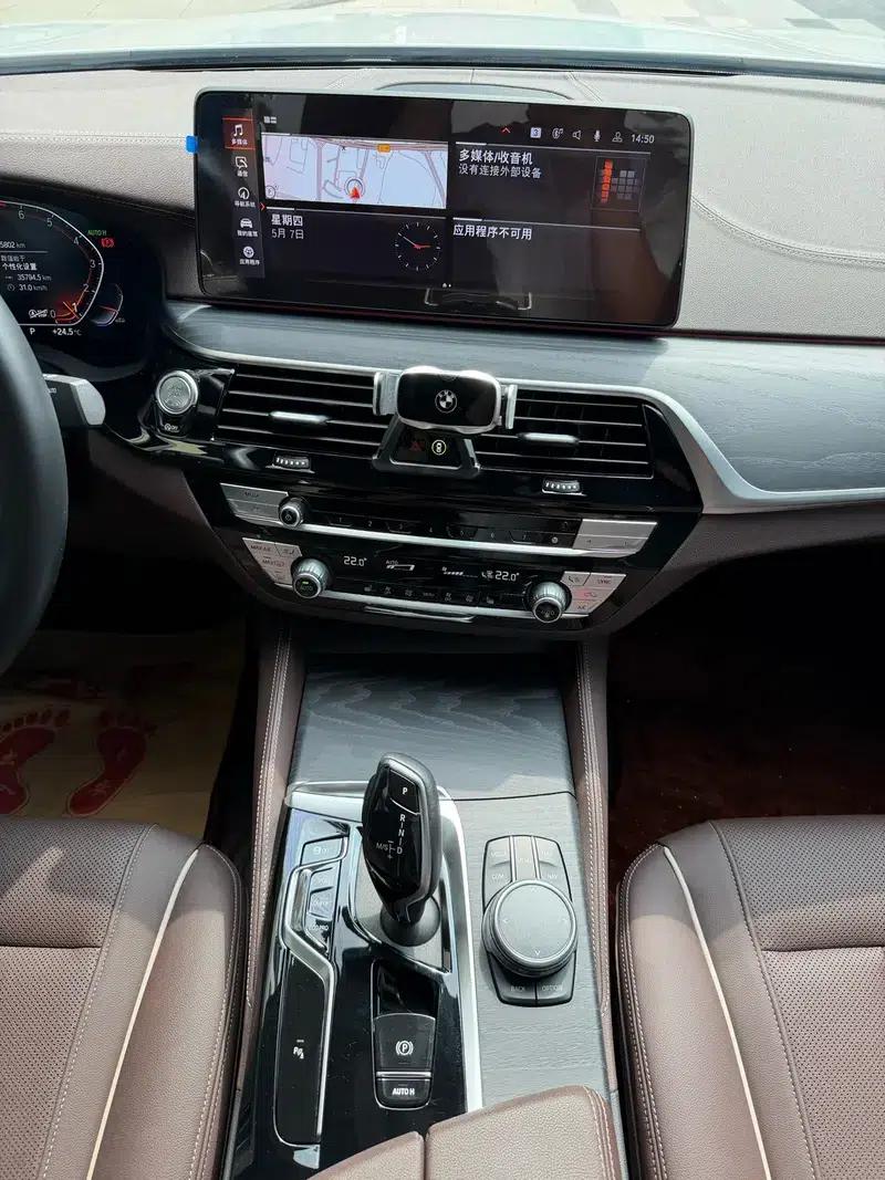 BMW 5 Series 2022 Facelift 530Li Leading Model M Sport Package — миниатюра 20