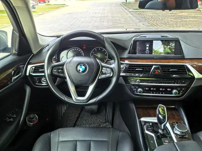 BMW 5 Series 2018 528Li Launch Special Edition — миниатюра 17