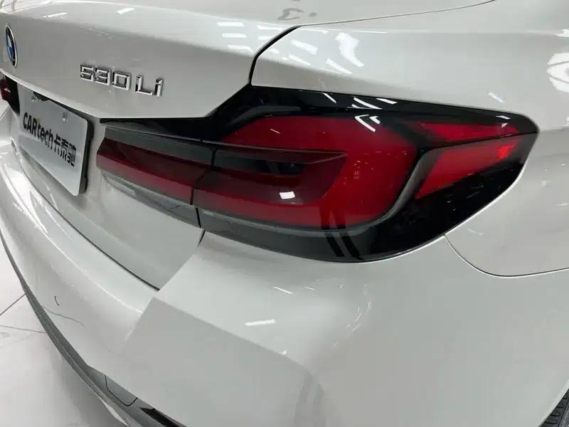 2022 BMW 5 Series Facelift 530Li xDrive M Sport Package — миниатюра 10