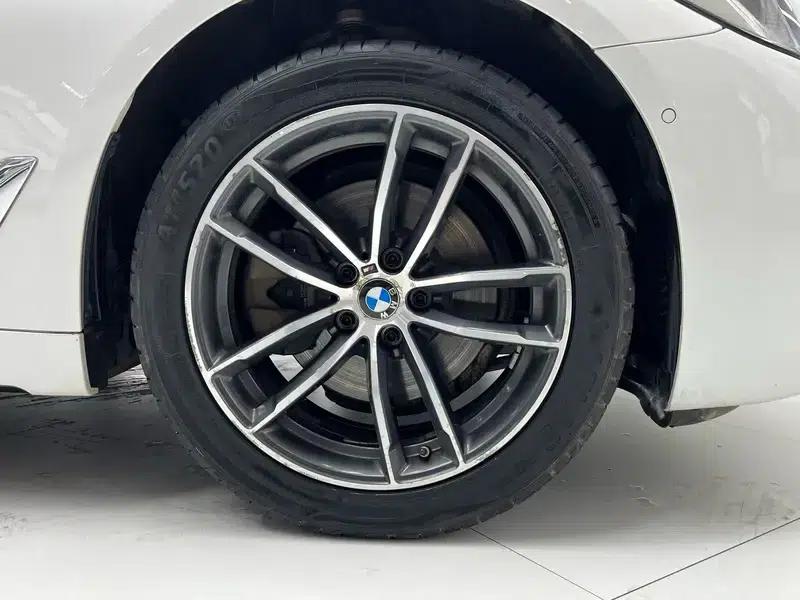 2021 BMW 5 Series Facelift 525Li M Sport Package — миниатюра 8