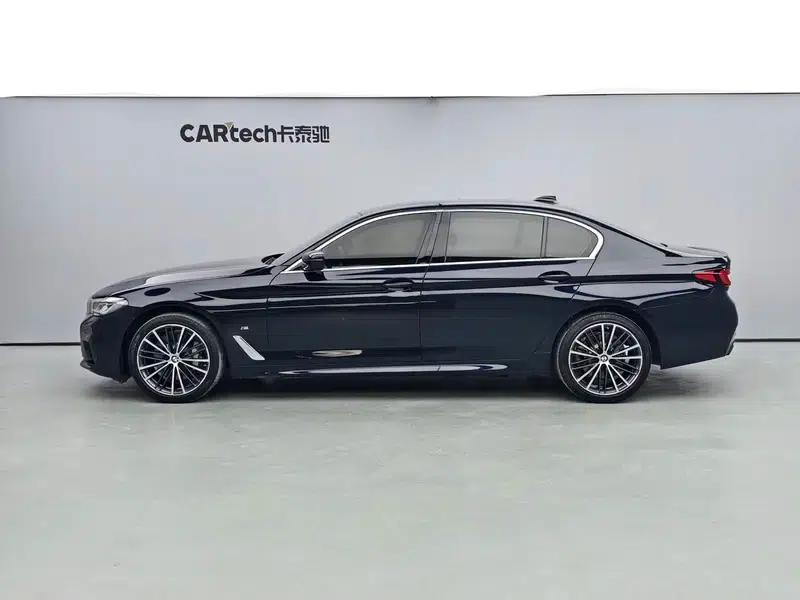 2022 BMW 5 Series Facelift 530Li Leading Edition M Sport Package — миниатюра 3