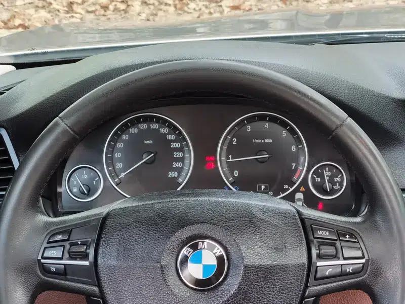 2014 BMW 5 Series 520Li Elegant Edition — миниатюра 16