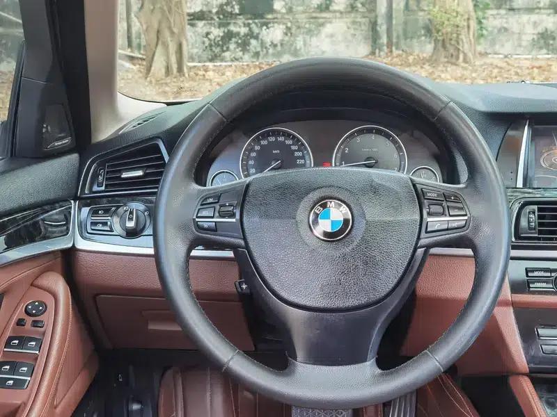 2014 BMW 5 Series 520Li Elegant Edition — миниатюра 17