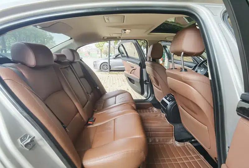 2014 BMW 5 Series 520Li Elegant Edition — миниатюра 24