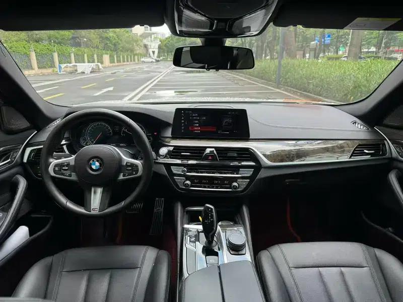 2018 BMW 5 Series 525Li M Sport Package — миниатюра 6