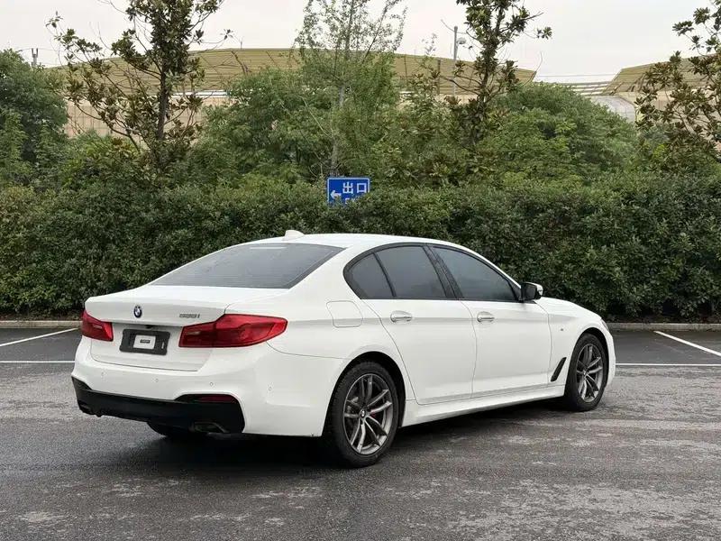 2018 BMW 5 Series (Imported) 525i M Sport Package — миниатюра 6