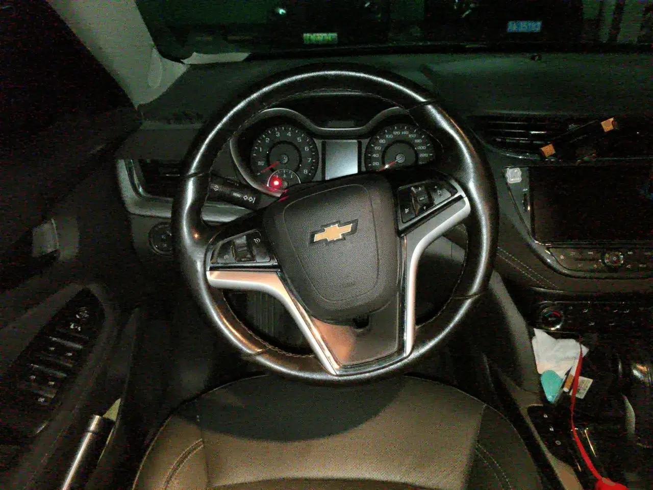 Chevrolet Malibu 2017 1.5T Automatic Luxury Edition — миниатюра 10
