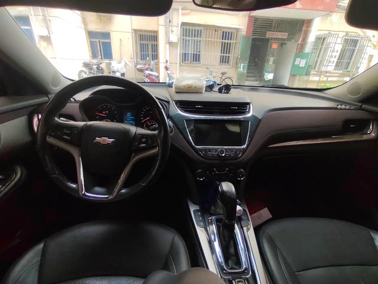 Chevrolet Malibu 2018 530T Automatic Luxury Edition — миниатюра 9