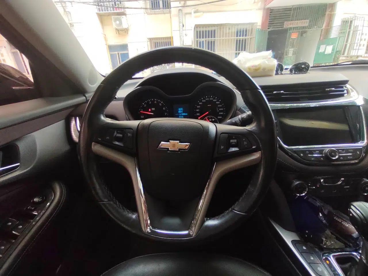 Chevrolet Malibu 2018 530T Automatic Luxury Edition — миниатюра 10