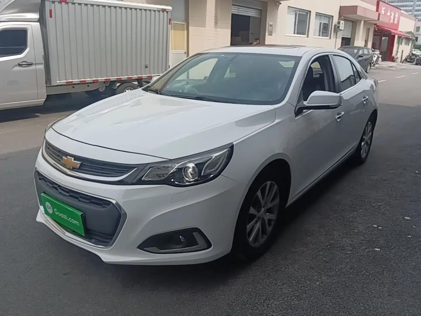 Chevrolet Malibu 2018 530T Automatic Luxury Edition — миниатюра 1