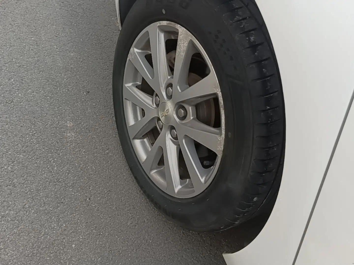 Chevrolet Malibu 2018 530T Automatic Luxury Edition — миниатюра 11