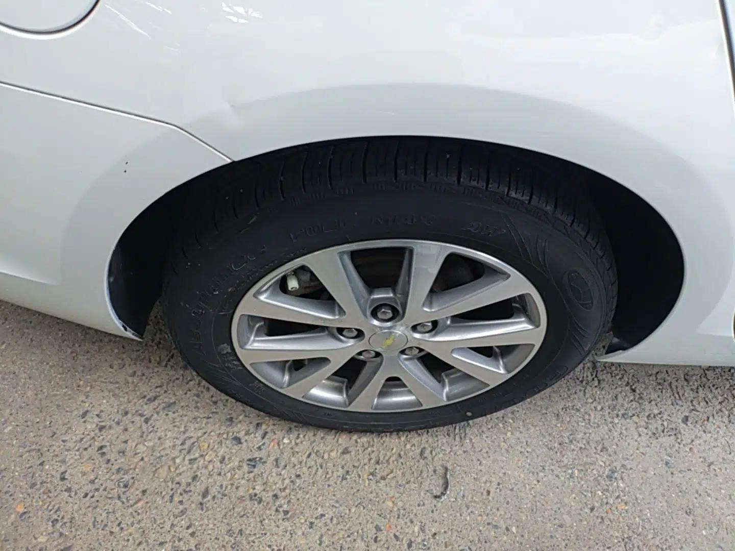 Chevrolet Malibu 2018 530T Automatic Luxury Edition — миниатюра 11