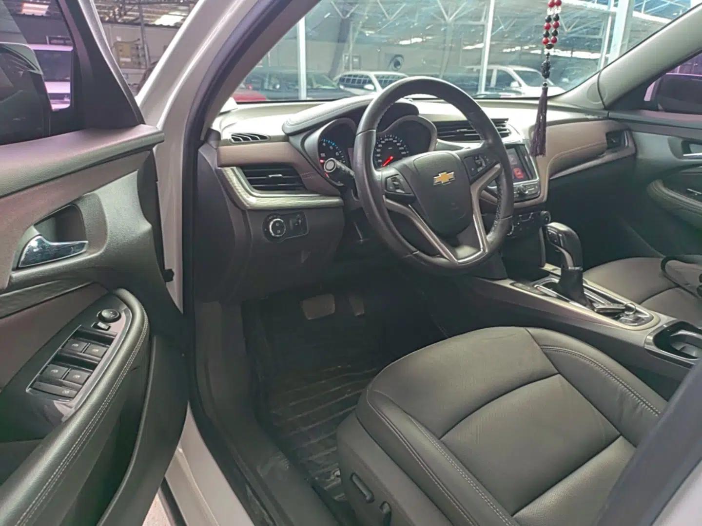 Chevrolet Malibu 2018 530T Automatic Luxury Edition — миниатюра 18